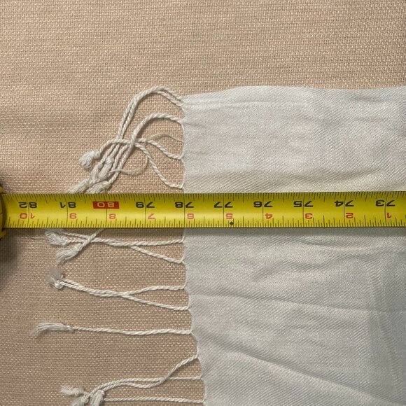 White Scarf with Fringe - Picture 4 of 4